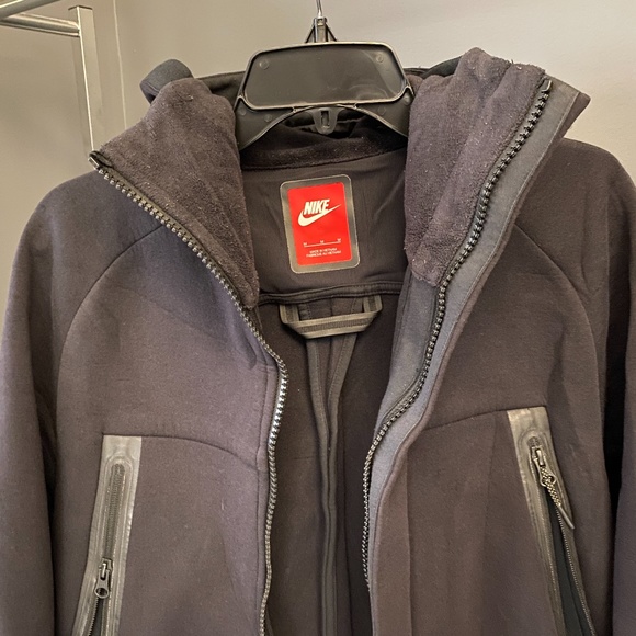 Men's Nike Winterized Woven Training Jacket - Picture 3 of 4